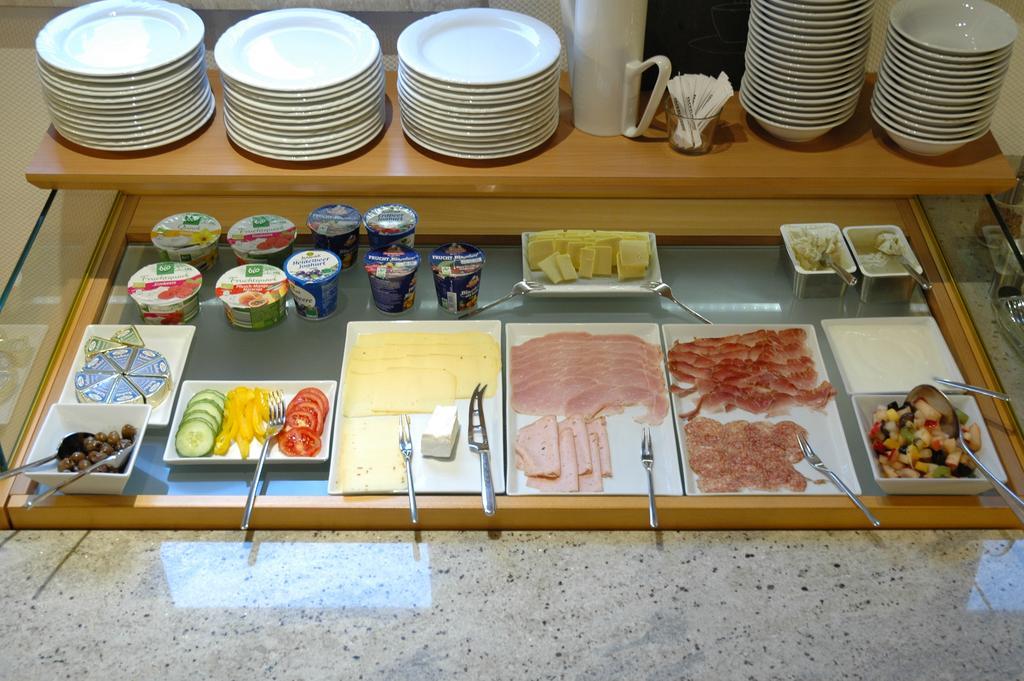 Hotel-Garni 'Zum Weinkrug' Sommerhausen Εξωτερικό φωτογραφία